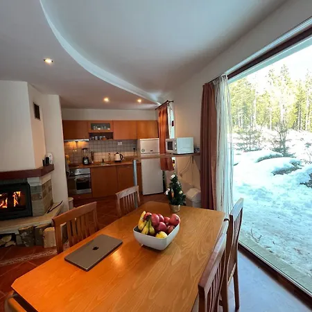 Luxury In The Pines Villa *